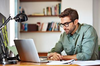 The One Reason to Participate in Your Employer's 401(k) -- Even if It's Far From Perfect: https://g.foolcdn.com/editorial/images/760738/man-20s-glasses-laptop-gettyimages-692908426.jpg
