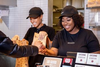 Chipotle's Stock Split Is Complete. Here's What to Expect for the Rest of 2024.: https://g.foolcdn.com/editorial/images/783006/chipotle_mtds_541a8443-edit_hr_edit.jpg