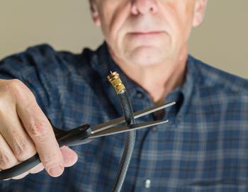 Cord-Cutting Claimed Another 1.7 Million Cable Customers in Q2. Here's What Investors Need to Know.: https://g.foolcdn.com/editorial/images/744313/getty-images-cord-cutting-cable-tv.jpg