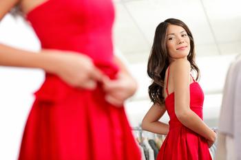 Why JD.com Stock Blasted Nearly 9% Higher on Friday: https://g.foolcdn.com/editorial/images/787549/person-looking-in-mirror-at-a-red-dress.jpg