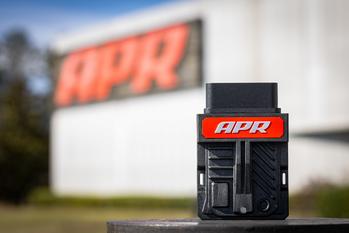 APR Unveils Ultralink Platform for European Vehicle Performance Tuning: https://mms.businesswire.com/media/20240312052226/en/2062663/5/APR_Ultralink_EM100040_March_12_2024.jpg