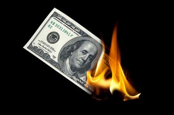 Wayfair Burns Cash as Customers Flee: https://g.foolcdn.com/editorial/images/731513/burning-money-hundred-dollar-bill-100-2.jpeg