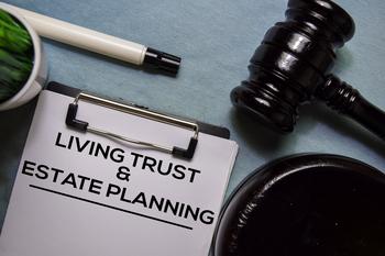 3 Reasons to Seriously Consider Using a Living Trust to Pass an Inheritance to Your Family: https://g.foolcdn.com/editorial/images/745536/living-trust-and-estate-planning.jpg