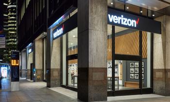 Yielding 6%, Is Verizon a Safe Dividend Stock for Passive Income Investors?: https://g.foolcdn.com/editorial/images/791728/verizon-store-exterior-with-verizon-logo-on-side_verizon.jpg