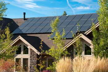 SunPower Jumps 15.5% Today on Strong Earnings: https://g.foolcdn.com/editorial/images/693600/solar-panels-on-a-home.jpg