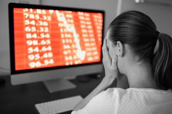 Don't Believe Your Eyes -- Berkshire Hathaway Isn't a Worthless Stock: https://g.foolcdn.com/editorial/images/779471/21_06_10-a-person-holding-their-face-with-a-computer-showing-stock-losses-in-the-background-_gettyimages-1213023814.jpg
