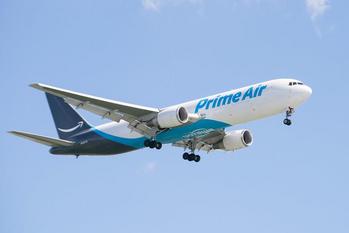 Amazon's Air Freight Business Comes To India: https://g.foolcdn.com/editorial/images/717675/featured-daily-upside-image.jpeg