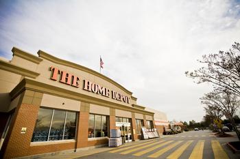 Looking to Buy Home Depot Stock? This Might Be Its 1 Secret to Success: https://g.foolcdn.com/editorial/images/772760/hd-store.jpg