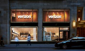 What Is the Dividend Payout for Verizon Communications Stock?: https://g.foolcdn.com/editorial/images/780236/street-view-of-verizon-store-with-verizon-logo-in-window_verizon.jpg