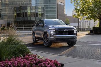 GM's Electric Vehicle Miss and Why It's a Win for Investors: https://g.foolcdn.com/editorial/images/783977/2025-chevrolet-tahoe-rst.jpg