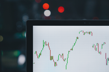 Recession Increasingly Unlikely, WSJ Economist Survey Finds: https://g.foolcdn.com/editorial/images/751124/featured-daily-upside-image.png