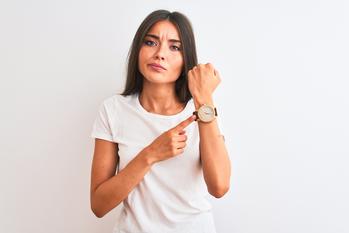 A Few Years From Now, You'll Wish You'd Bought This Undervalued High-Yield Stock: https://g.foolcdn.com/editorial/images/783891/21_11_11-a-person-pointing-to-a-wristwatch-_gettyimages-1175205904.jpg