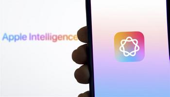 Apple Stock's All-Time High: Can AI Outweigh Earnings Jitters?: https://www.marketbeat.com/logos/articles/med_20240611123256_apple-stocks-all-time-high-can-ai-outweigh-earning.jpg