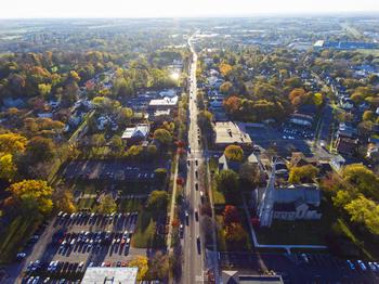 T-Mobile Rolls Out Faster Speeds in Upstate New York with Expanded 5G Network: https://mms.businesswire.com/media/20240130067238/en/2015358/5/City-Streets-in-upstate-New-York_GettyImages-872911964_CL.jpg