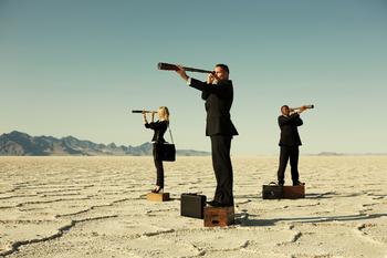 2 High-Yield Financial Stocks to Buy Hand Over Fist and 1 to Avoid: https://g.foolcdn.com/editorial/images/791815/24_07_05-three-people-standing-on-boxes-in-a-desert-looking-through-telescopes-_mf-dload-gettyimages-149282224-1200x797-bfe2eb8.jpg