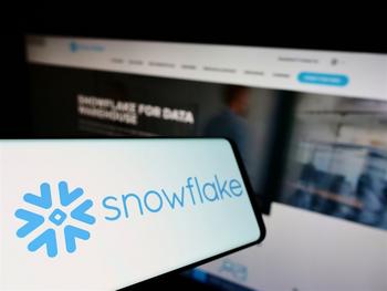 Snowflake breaks resistance hinting at momentum shift: https://www.marketbeat.com/logos/articles/med_20240126100519_snowflake-breaks-resistance-hinting-at-momentum-sh.jpg