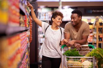 Years' Worth of Passive Income Is Hiding in Plain Sight: https://g.foolcdn.com/editorial/images/771467/22_06_30-two-people-with-a-shopping-car-in-a-grocery-store-_gettyimages-891600988.jpg