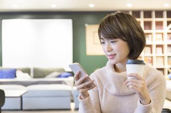 Why Hello Group Stock Dropped Today: https://g.foolcdn.com/editorial/images/746208/woman-looking-at-smartphone.jpg