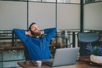 Struggling to Max Out Your 2023 IRA? Here's Some Good News.: https://g.foolcdn.com/editorial/images/756983/man-relaxing-at-laptop-gettyimages-1329351429.jpg