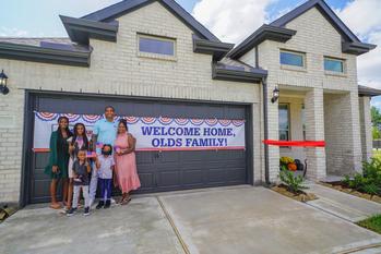 PulteGroup’s 80th Built to Honor® Home Awarded to U.S. Air Force Veteran in Houston: https://mms.businesswire.com/media/20231019632555/en/1919145/5/PulteGroup%E2%80%99s_80th_Built_to_Honor%C2%AE_Home_Awarded_to_U.S._Air_Force_Veteran_in_Houston.jpg