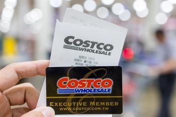 Can Costco Stock Hit New Highs as Interest Rates Drop?: https://www.marketbeat.com/logos/articles/med_20240927123154_can-costco-stock-hit-new-highs-as-interest-rates-d.jpg