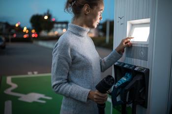 Why ChargePoint Stock Plunged to a 52-Week Low This Week: https://g.foolcdn.com/editorial/images/761913/a-person-holding-an-electric-vehicle-charger-while-punching-in-the-charging-stations-display-board.jpg