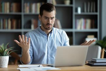 Wall Street Analysts Think Palantir is Due for a 41% Drop. Are They Right?: https://g.foolcdn.com/editorial/images/737143/shocked-person-looking-at-laptop.jpg