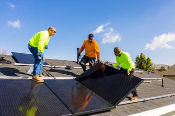 Enphase Believes the Worst of the Solar Market Downturn Is Over. Is That Enough to Make It a Buy?: https://g.foolcdn.com/editorial/images/774514/team-installing-solar-panels-renewable-energy-1200x799-779f864.jpg