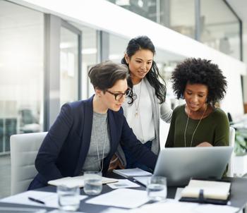 Cathie Wood Goes Bargain Hunting in the Market Sell-Off: 2 Top Stocks She Just Bought: https://g.foolcdn.com/editorial/images/786087/gettyimages-three-investors-look-at-a-computer_in-office.jpg