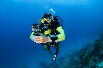 Has GoPro Hit a Subscription Wall? What Investors Need to Know Before Buying the Stock: https://g.foolcdn.com/editorial/images/778413/24_05_28-a-scuba-diver-with-a-camera-in-the-ocean-exploring-_mf-dload-1200x800-5b2df79.jpg
