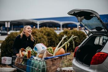 Costco Is Opening Even More New Stores to Keep Its Club Members Happy. Time to Buy the Stock?: https://g.foolcdn.com/editorial/images/771544/21_11_18-a-person-with-a-full-shopping-cart-in-front-of-an-open-car-trunk-_gettyimages-1311819134.jpg