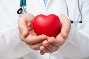 3 Supercharged Dividend Stocks to Buy if There's a Stock Market Sell-Off: https://g.foolcdn.com/editorial/images/751050/doctor-holding-heart-organ-transplant-concept-1.jpg