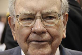 2 Warren Buffett Stocks to Buy Hand Over Fist and 1 to Avoid: https://g.foolcdn.com/editorial/images/751052/buffett9-tmf-1.jpg
