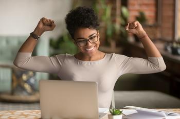 Why Global-e Online Stock Took Off Today: https://g.foolcdn.com/editorial/images/777992/a-woman-raising-her-arms-in-triumph-in-front-of-a-computer.jpg