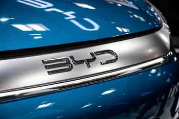 Buffett Bails on BYD: What It Means for the Future of EV Stocks: https://www.marketbeat.com/logos/articles/med_20240617104655_buffett-bails-on-byd-what-it-means-for-the-future.jpg