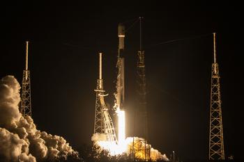 Erfolgreicher Start der ersten beiden O3b mPOWER-Satelliten: https://mms.businesswire.com/media/20221216005525/de/1668042/5/SES_O3b_mPOWER_Launch_credit_SpaceX.jpg