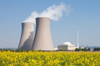 1 New Trend That Could Make Bitcoin Green: https://g.foolcdn.com/editorial/images/718032/nuclear-power-plant-cooling-towers-alternative-renewable-energy.jpg