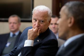 4 Social Security Changes Joe Biden Wants to Make: Is 2024 the Year They Become Reality?: https://g.foolcdn.com/editorial/images/757979/joe-biden-listens-to-barack-obama-official-wh-photo-pete-souza.jpg