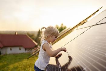 Want to Buy High-Yield Brookfield Renewable Stock? The Ticker You Pick Matters. Here's Why.: https://g.foolcdn.com/editorial/images/782300/21_06_28-a-child-playing-with-a-solar-panel-_gettyimages-1271668484.jpg
