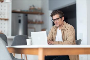 Younger Generations Will Rely Less on Social Security in Retirement, Data Shows: https://g.foolcdn.com/editorial/images/743261/man-30s-laptop-gettyimages-1371997481.jpg