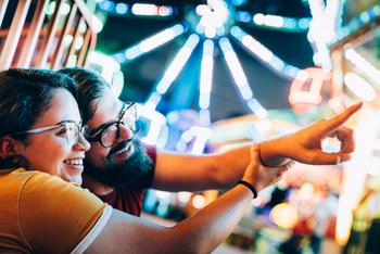 1 Blue Chip Stock Near a 9-Year Low to Buy Hand Over Fist: https://g.foolcdn.com/editorial/images/747917/amusement_park_couple-gettyimages-1166230208.jpg